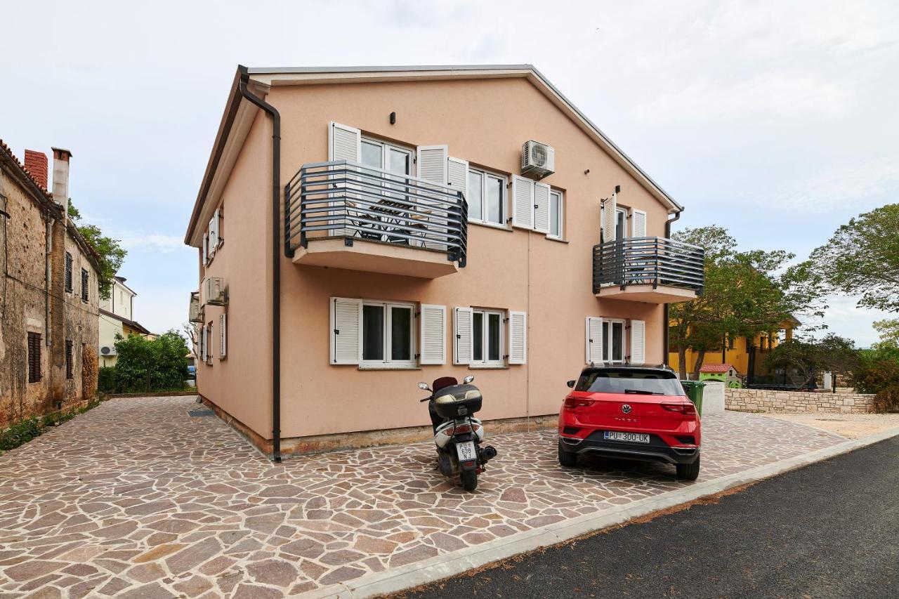 Villa Dvori Bašanija Esterno foto
